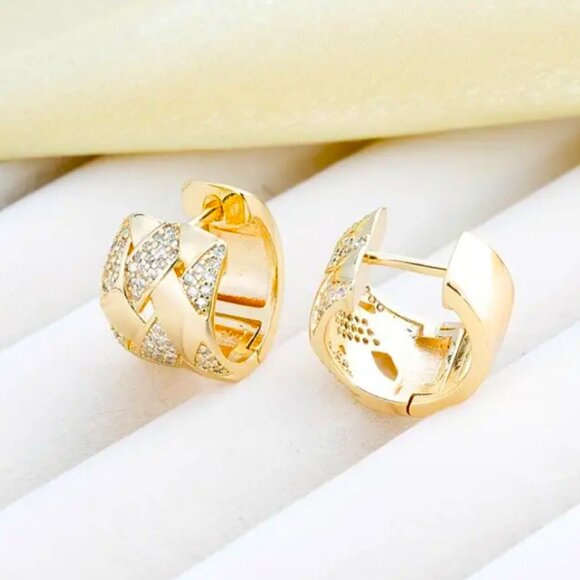 Chunky Diamond Huggie Hoop Earrings | Simple & Dainty 18K Gold 1ct Diamond Womens Chunky Huggie Hoop Earrings 18K Silver Hoops Jewelry